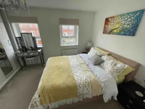 Bright, airy & beautiful home in a quiet location - Image 4