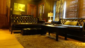 Classic Riverwest 3BR Upper Apartment - Image 2