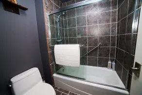 The Phoenix Pipe Dreams Suite -10 Min from Airport - Image 5