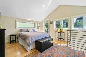 Modern Oasis in Ballard. New cottage w/ 1.5 baths - Image 5