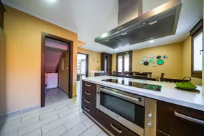 Exclusive and central home - Image 2