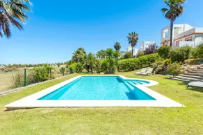 Wonderful Villa with views - Image 3