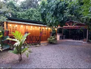 El Paraíso cabin with pool - Image 4
