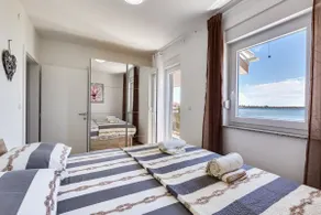 Two bedroom beachfront villa with jacuzzy - SGA3 - Image 4