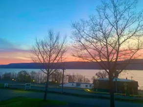 Riley Red Inn~ Seneca Lake - Image 3