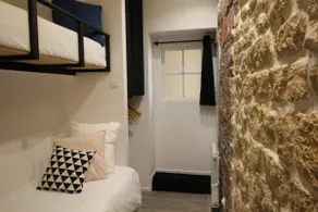 Stunning Parisian apartment~12 min from Notre-Dame - Image 5