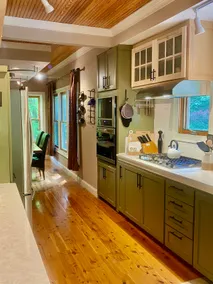 Cozy North Carolina Mountain Home - Image 4