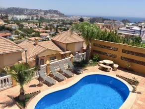 Chalet with great views, pool, barbecue and garage - Image 2