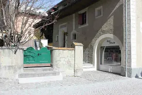 Cozy apartment for couples in Samedan - Image 2