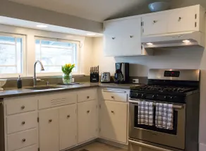 Private retreat on historic Queen Anne Hill - Image 5