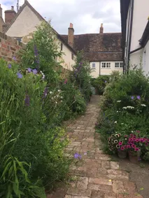 The secret Cottage on Kimbolton high street - Image 5
