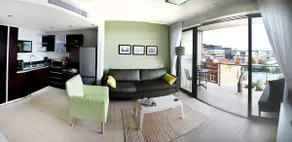 Lovely 1-Bedroom De Waterkant Apt with parking and WiFi - Image 3