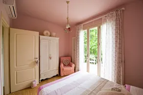 Bright villa on the hills of Lake Garda - Image 5