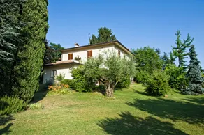 Bright villa on the hills of Lake Garda - Image 2