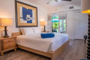 #Blocks2Beach Lower 1BR1BA LARGE Palm Villa #RITZ - Image 3