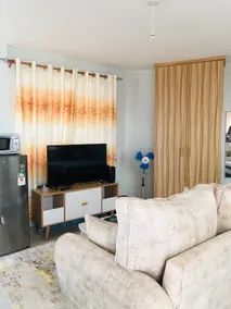 Cosy Studio Penthouse - Image 5