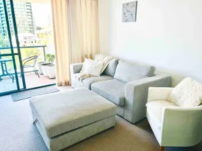 Riverside Apartment - Image 4
