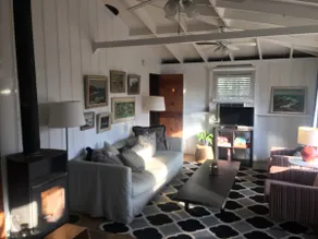 Cozy cottage by the beach - Image 5