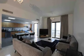 Lovely 3-BR Sea view apartment. Mina Al fajer. - Image 2