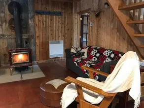 Rustic ”Base Camp” Chalet, Starred Reserve. - Image 3