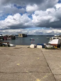 1 Bed home near Sailing academy Portland, Weymouth - Image 4