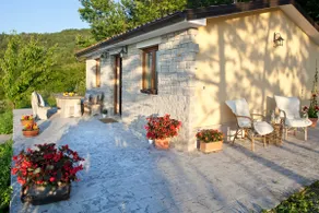 RODELO ROMÁNTICO DE CASA CON VISTA EXTRAORDINARIA - Image 2