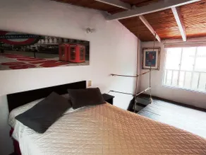 A beautiful two-story apartment - Image 3