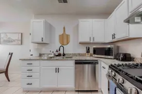 Cheerful 4-bedroom - Image 5