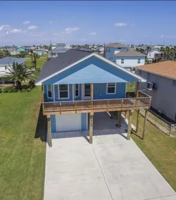 Blue Crush, Your Getaway Stay by The Sea and Bay - Image 3