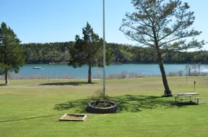 Actual Lake Front-Family Friendly LonePine Retreat - Image 4