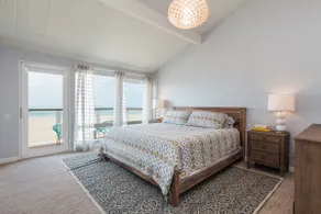 💛💛💛 Beach Front Modern Bungalow! 💛💛💛 - Image 3