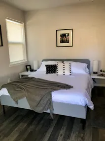 Cozy Oakcliff Corner Near Downtown Dallas - Image 3