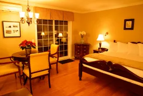 St-Sauveur Lovely Studio - Image 3