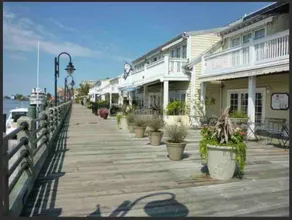 Spectacular Riverfront w/ Parking & A King Bed! - Image 3