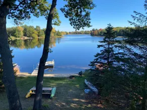 Lakehouse Paradise w/ Hot Tub Near Cascade Mountain - Image 3