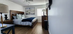 Sandy Feet Retreat King Bed, ocean view, pools E14 - Image 4