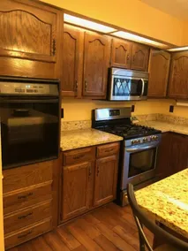 Town and Country Home - Image 3