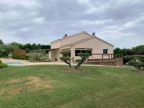 Contemporary villa, sleeps 10, very comfortable - Image 2
