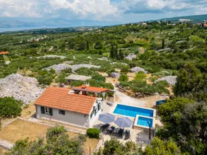 Villa Maria Škrip - privacy and relaxation for you - Image 2