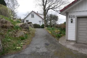Idyllic holiday home by fjords and mountains - Image 2