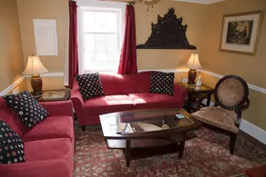 Garfield Guest House - Hawksbill Suite - Image 5
