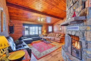 Hidden Oaks Log Cabin near Lake Arbuckle - Image 4