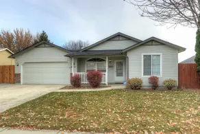 Meridian Gem | 1 King, 2 Queens | Central location - Image 2
