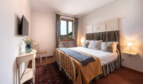 Villa with Pool, Extra Virgin Olive Oil in Chianti - Image 4