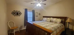Cozy 2 bedroom apartment in town - Image 5