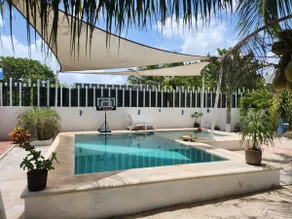 House equipped with 3 air-conditioned rooms and a swimming pool - Image 5