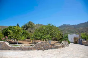 Kamara Family House with Garden - Image 5