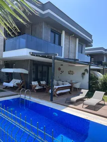 Luxury villa with private pool in Kuşadası Davutlar - Image 4
