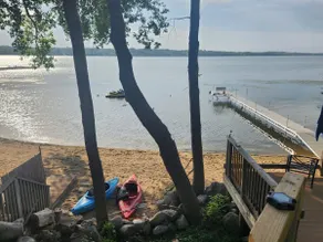 Family Shoreline Hideaway - Image 4