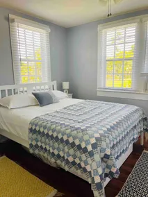 Charming Carriage House in Historic Neighbourhood - Image 3